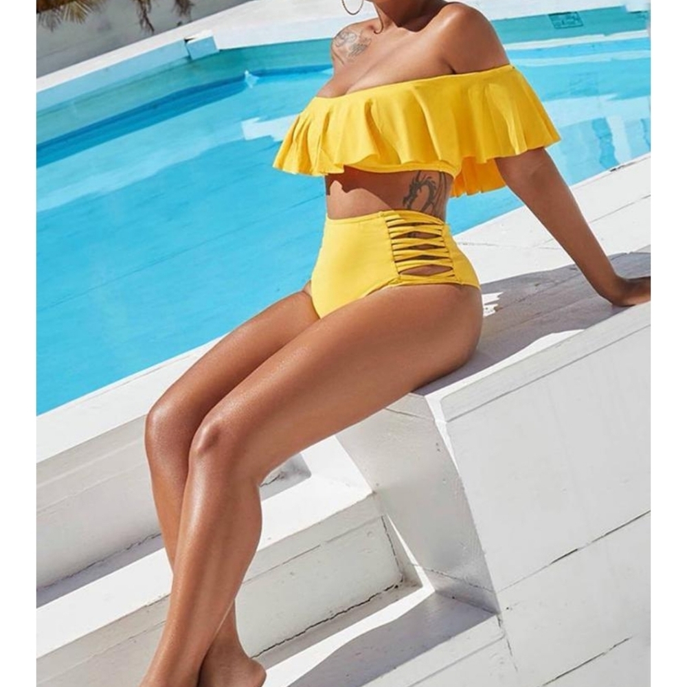 *1 S left* Ruffles Ladder Cut Out Tankini Set - Picture 2 of 5